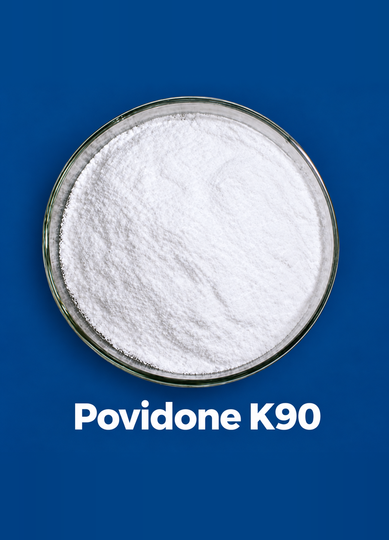 Povidone K90 dạng bột trắng trong đĩa petri